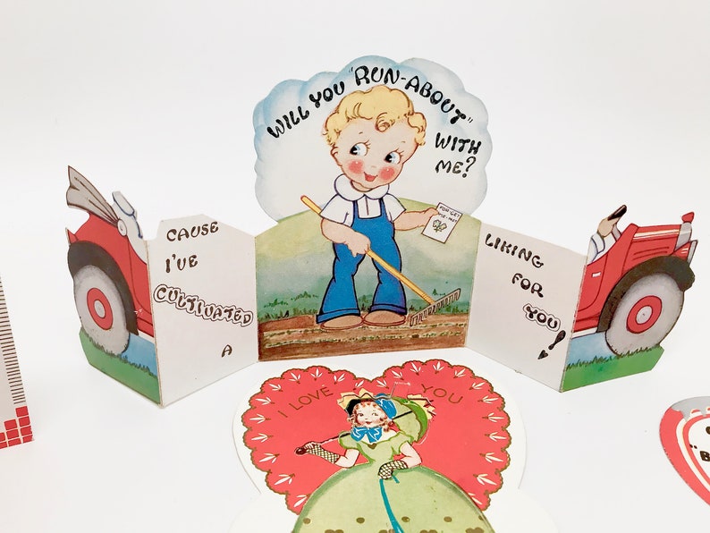 Lithograph Paper Scraps 7 Greeting Cards Dye-Cut c1940/'s Scrapbook Vintage Valentines Embossed Ephemera