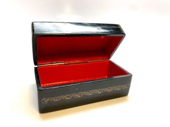 Boîte à Bijoux Vintage Années 70 - Laque Noire Avec Peinture Main + Croix Orthodoxe
