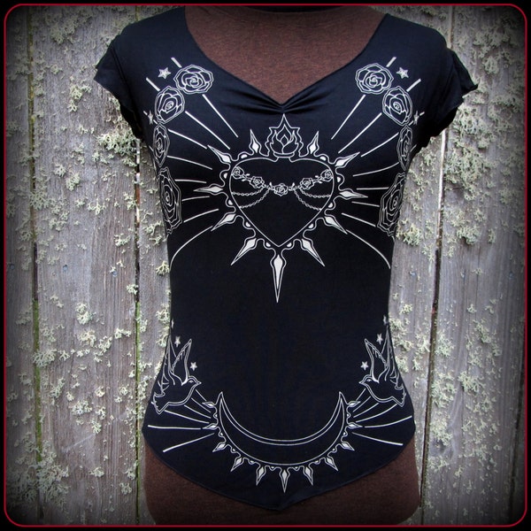 Göttin Jungfrau Maria okkultes Tattoo Shirt - Unbeflecktes Herz, Halbmond, Tauben Symbol ~ schwarz oder blau sexy anschmiegsam gestrickt