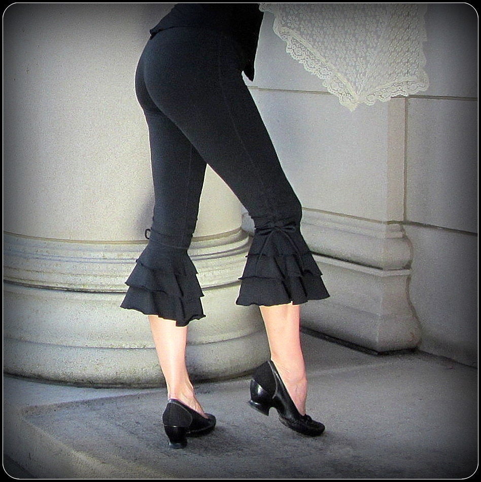 Ruffle Capri Bloomers Black or Dark Brown ~ Steampunk Pirate Belly Da…