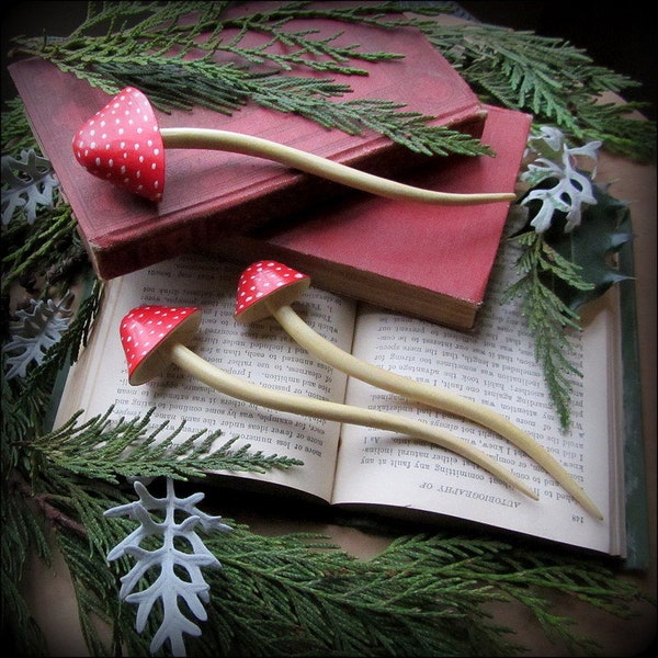 Bastoncino per capelli a forma di fungo rosso ~ regalo di Natale cottagecore, forchetta per capelli cosplay fata fantasy, goblincore della foresta boschiva, fungo magico, ren faire
