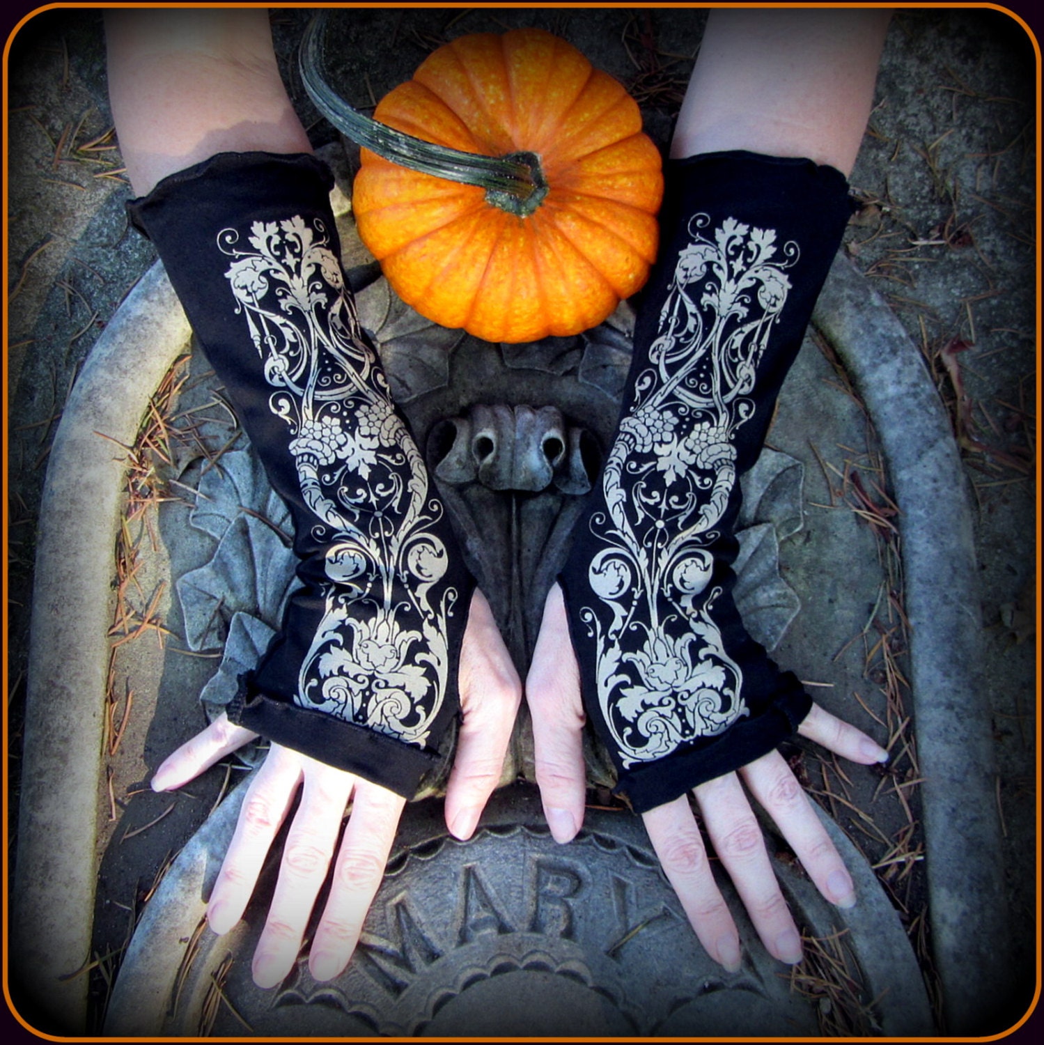 Witchy Black Arm Warmers ~ Fingerless Gloves Gauntlets ~ Dark Fashion…