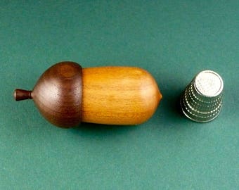 Wood ACORN Thimble Case with a WALNUT Lid and CHERRY Case.