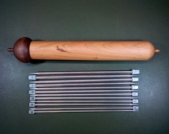 Knitting Needle Case Wood Acorn Walnut lid with Cherry case. Accomadates 10" knitting needles. Hand turned on a woodlathe.