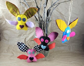 Handsewn Felt Bat Ornament: Customizable Plush Car Charm