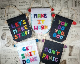 Handstitched Motivational Wall Hanging: Customizable Inspirational Decor