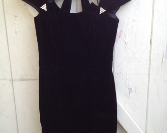 Black Velvet 90s Cocktail Dress with Pearls and Diamonds NWT S M 34 Bust 28 Waist