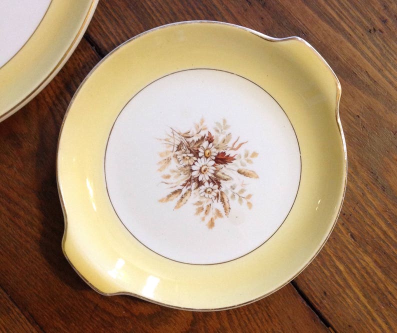 Pair china cake pastry plate servers Cunningham and Pickett Sunglow yellow daisy floral gold trim cottage style wedding tea party brunch