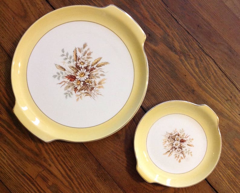 Pair china cake pastry plate servers Cunningham and Pickett Sunglow yellow daisy floral gold trim cottage style wedding tea party brunch