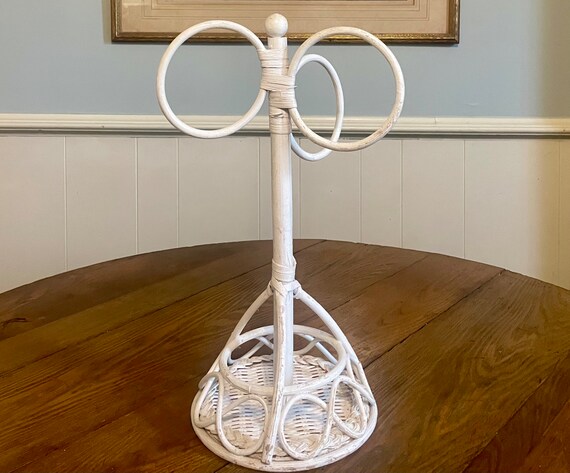 3 Ring Standing Hand Towel Holder White Wicker Bamboo Rattan Retro Boho Bohemian Country Cottage Style Bathroom Home Decor Etsy Canada