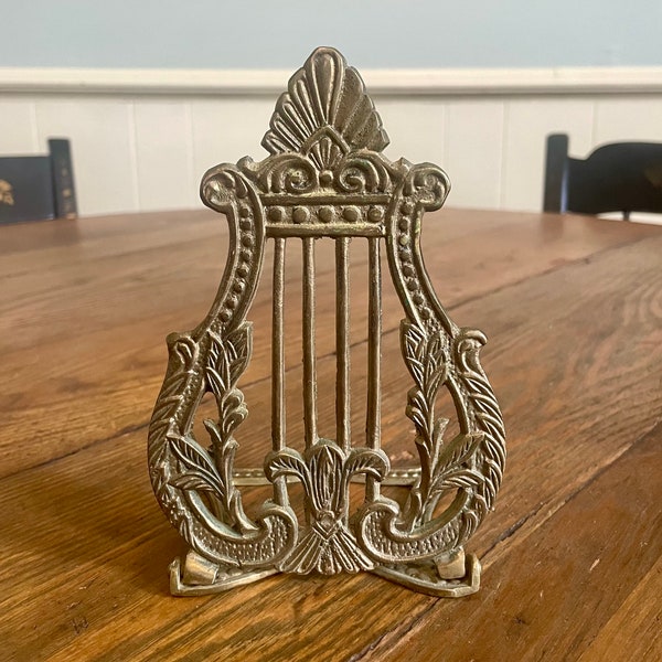 Brass lyre/harp single bookend folding book end Andrea by Sadek Victorian cottage style music room library office bookshelf home decor