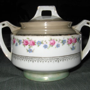Porzellanfabrik Schonwald Bavaria, Germany Sugar Bowl & Lid, Green Brown Luster