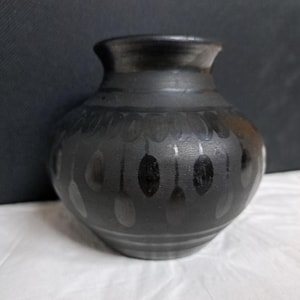 Fazekas Nadudvar Hungary 4" Black on Black Pottery Vase, Hand-made, Signed, 2002