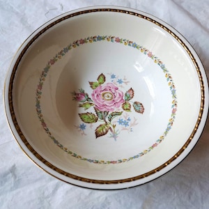 1949 Homer Laughlin 8.5&quot; EGGSHELL GEORGIAN G3388 Vegetable Bowl, Pink Rose, Gold Trim