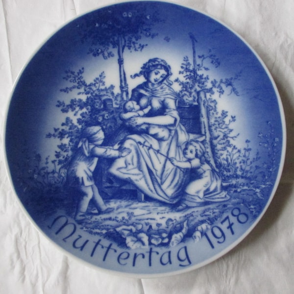 7-7/8" Blue Bareuther Bavaria Germany MOTHER'S DAY (Muttertag) 1978 Plate
