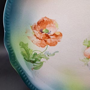 Steingut-Fabrik und Kunsttöpferei F.A. Mehlem Porcelain Plate, Poppies and Beaded Green Rim (c. 1880-1920 Germany) image 2