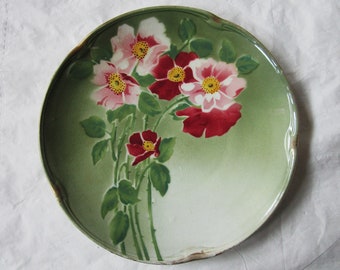 K&G Lunéville France ROSES 8.5" Airbrushed Plate Majolica Faience, c. 1900-20