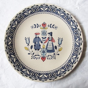 Vintage 1980s Johnson Brothers HEARTS & FLOWERS Old Granite 10&quot; Dinner Plate
