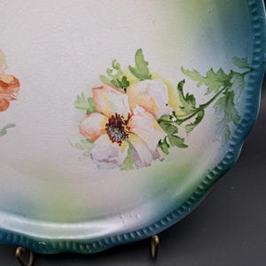 Steingut-Fabrik und Kunsttöpferei F.A. Mehlem Porcelain Plate, Poppies and Beaded Green Rim (c. 1880-1920 Germany) image 3