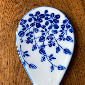 1 VTG hand grater ginger garlic daikon oroshigane grater signed kutani ware handpainted cobalt blue sometsuke botanical porcelain Japan gift image 9