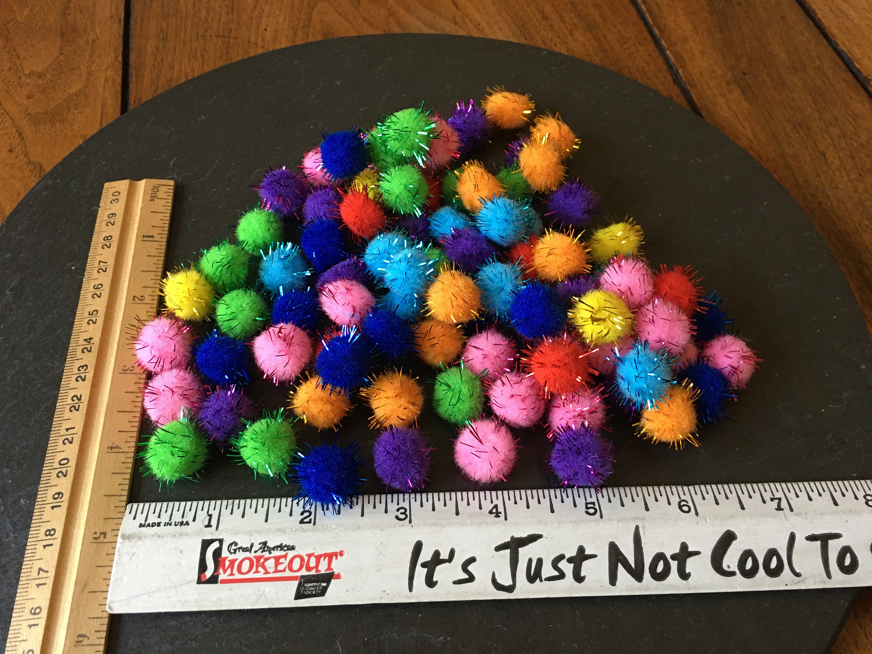 How to Make Yarn Pom Poms - Parties for Pennies
