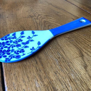 1 VTG Japanese shamoji rice scoop or oroshigane grater signed kutani ware handpainted cobalt blue sometsuke botanical porcelain Japan gift RICE SCOOP