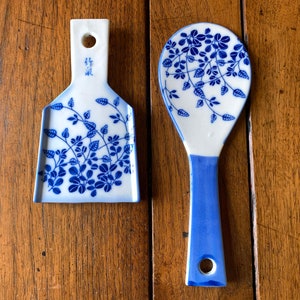 1 VTG Japanese shamoji rice scoop or oroshigane grater signed kutani ware handpainted cobalt blue sometsuke botanical porcelain Japan gift image 1