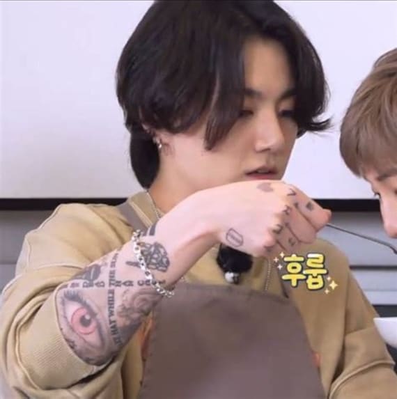 How to draw jungkook hands tattoo || Bts Jungkook tattoos henna art💜 || Jeon  Jungkook || Bts ( Army) - YouTube