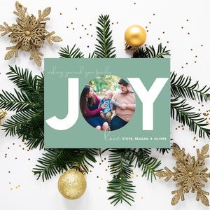Tarjeta de Navidad con foto JOY / Tarjeta navideña con foto familiar verde / Descarga instantánea imprimible / Plantilla editable