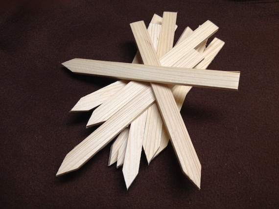 Garden plant markers wood cypress 9" x 3/4" bakers dozen 13