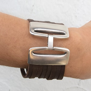 Women&#39;s leather cuff bracelet with matt silver large clasp, Design leather cuff bracelet