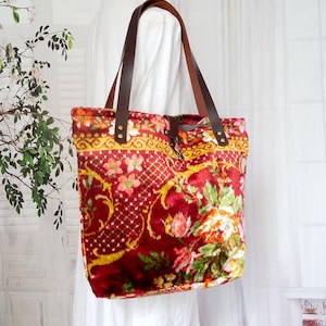 Floral pattern silk Mokett  carpet bag, Large rug tote bag,  Carpet shoulder bag, Everyday carpet bag, Rug Travel tote bag, Gipsy carpet bag