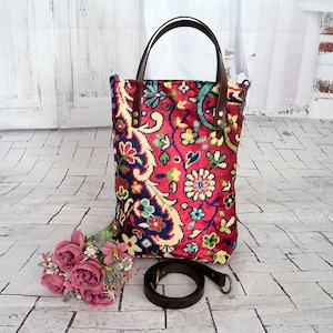 Floral pattern velvet rug handbag for antique lovers, Exotic soft and velvety crossbody bag, Everyday flower pattern carpet bag