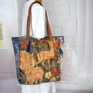 Large  woodland pattern carpet bag, Velvet carpet tote bag, Velvet tapestry handbag, Boho carpet bag , Weekender, Travel bag
