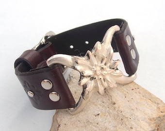 Leather bracelet with antique silver flower bar component, Leather cuff bracelet, Adjustable leather cuff bracelet