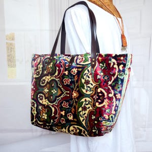 Floral pattern carpet tote bag, Boho carpet shoulder bag, Large velvet carpet bag, Weekender, Travel Chic carpet bag