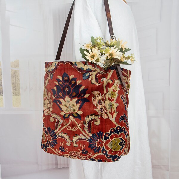 Silk carpet shoulder bag, Crossbody floral carpet bag, Shoulder rug  bag, Boho floral rug bag