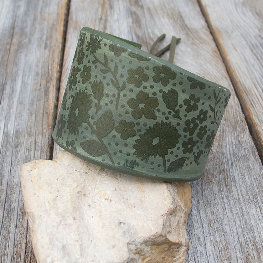 Antique alga green floral cuff bracelet, Leather flower cuff bracelet, Hand dyed, Bohemian