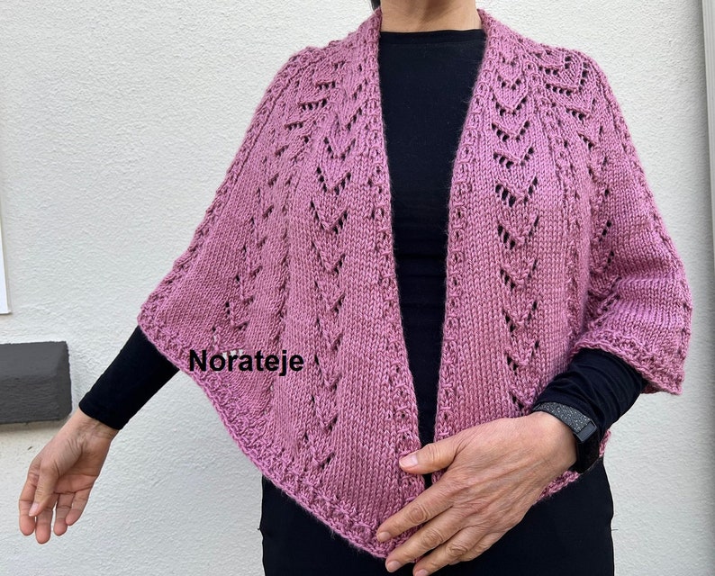 Katy cape, shawl Knitting pattern image 4