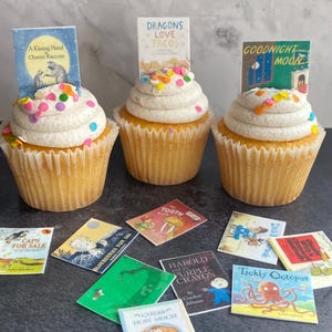 12 Edible Storybook Children&#39;s Cupcake Toppers