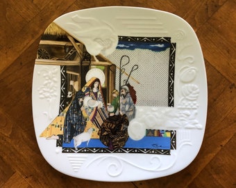 Collectors Plate, Edwin Knowles Limited Issue “The Story of Christmas" Series, "Adoration of the Shepherds," Eve Licea Designed Plate