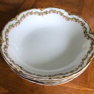 Antique French Limoges Theodore Haviland “Clover Leaf” - Set of Three Coupe Fruit, Berry, Small Dessert or Sauce Bowls, Tea Party China