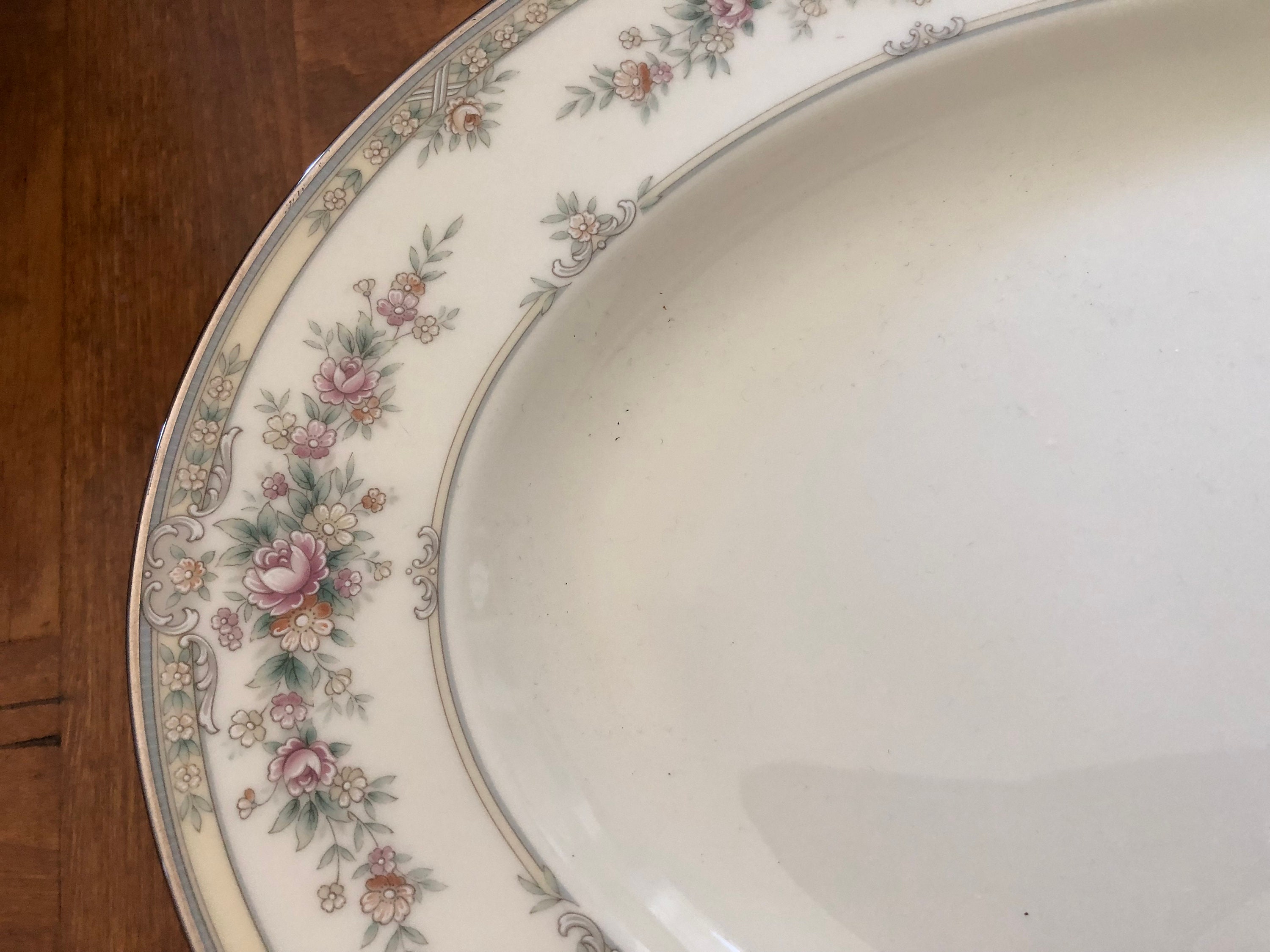 ノリタケ 9729 シェナンドー ヴィンテージ クリーム＆フローラル Noritake China 