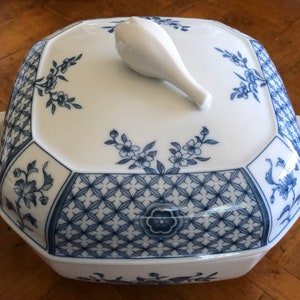 Vintage Villeroy & Boch “China Blue” | Heinrich HC817 - Square Covered Serving Bowl