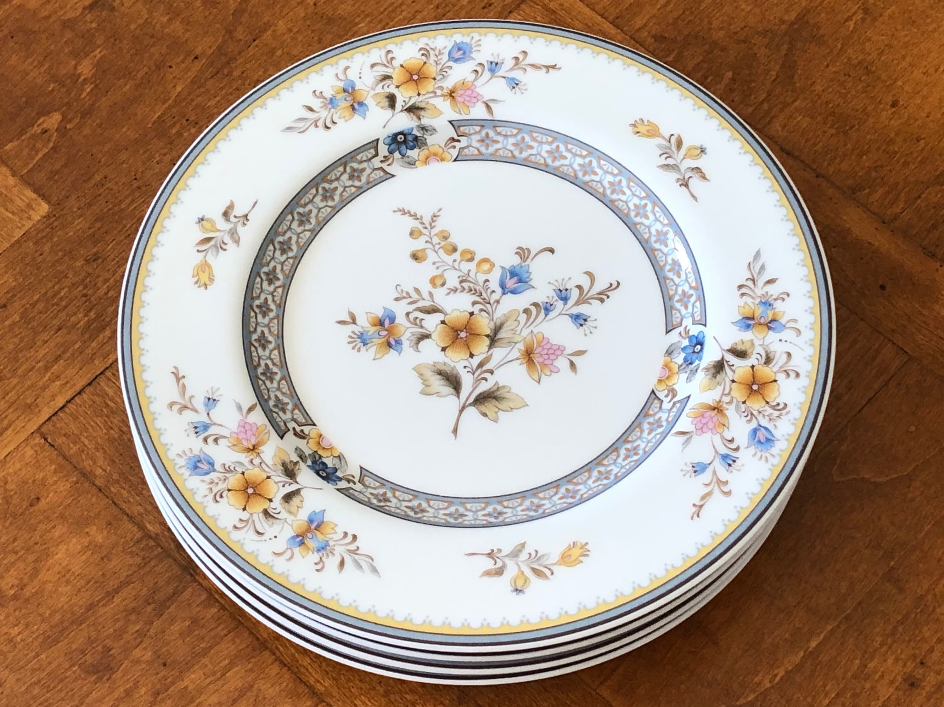 希少　競馬の絵皿「A Disputed Heat」Woodmere China Mikasa 