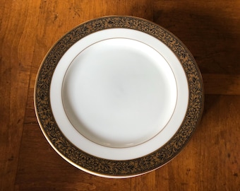 Vintage Sango Hampton 3758 Dinner Plates Made Japan. Black