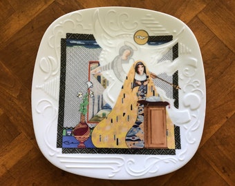 Collectors Plate, Edwin Knowles Limited Issue “The Story of Christmas" Series, "Annunciation," Eve Licea Designed Plate