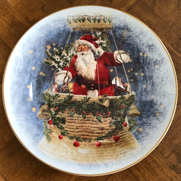Pottery Barn China “Nostalgic Santa” Collectible Plate - Single Santa in Basket Salad Plate