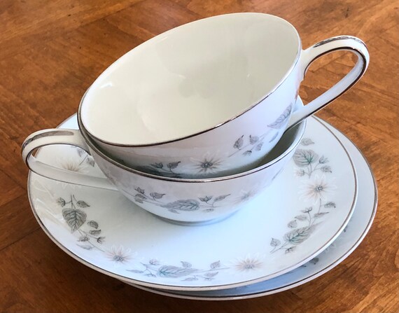 Vintage Noritake “wellesley” (pattern 6214) - Two Teacups and Two