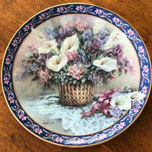Vintage Collectors Plate, WS George Fine China, Artist Lena Liu, &quot;Basket Bouquets&quot; Series, &quot;Calla Lilies,&quot; Tenth Issue 1993, Display Plate